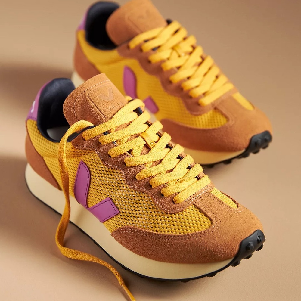 NWOT Veja Rio Branco Sneakers Size 8 - Picture 2 of 13
